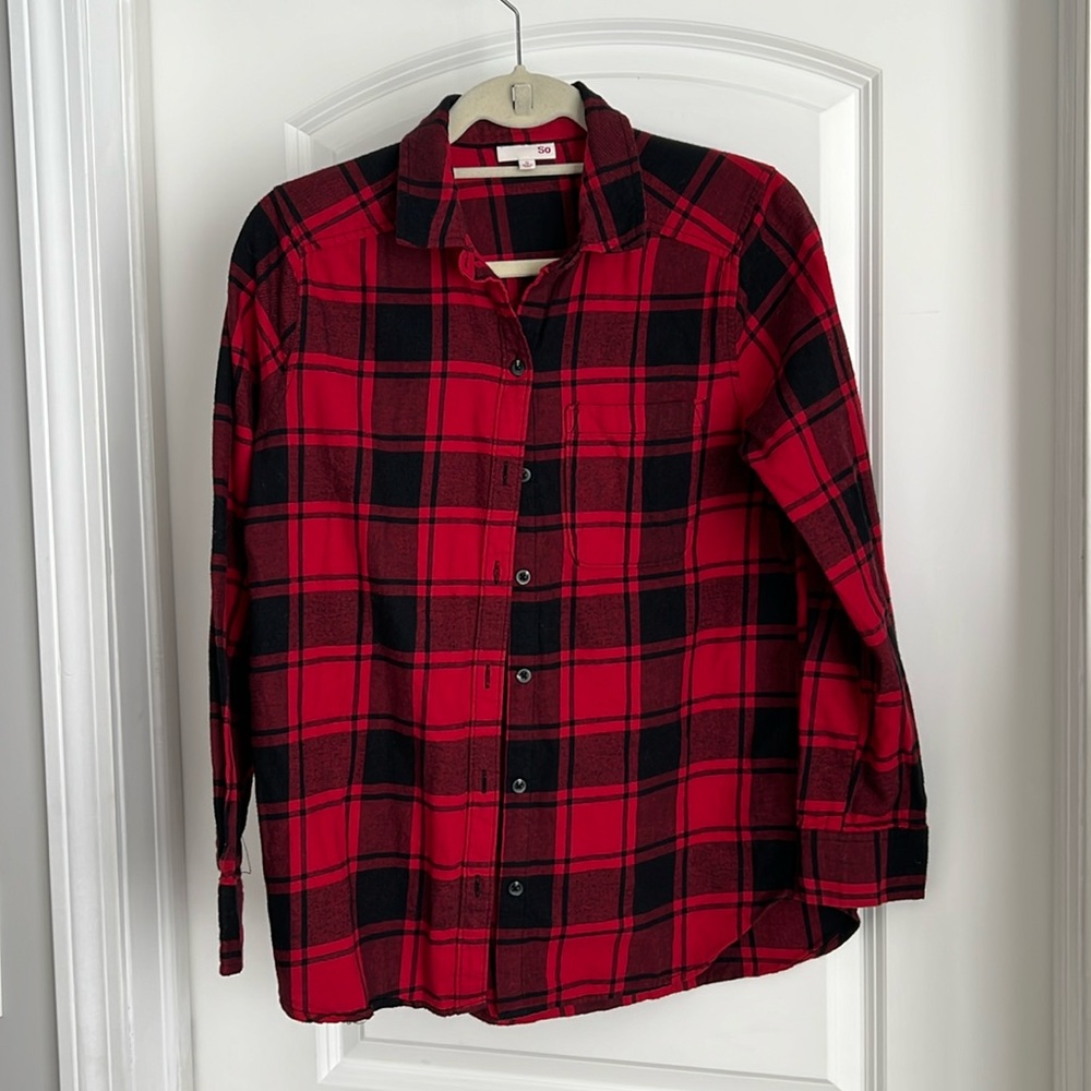 Juniors red and black flannel shirt. Size S.